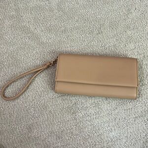 Target clutch wallet